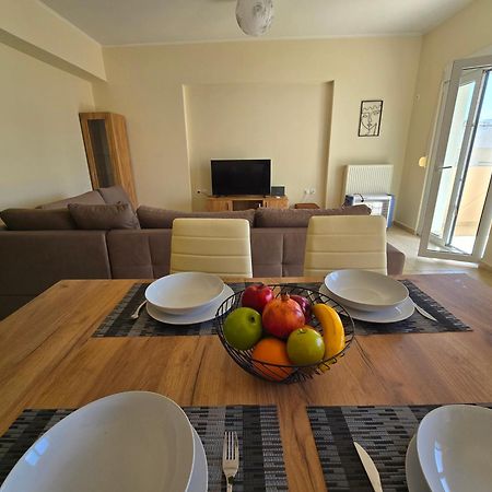 Maria Beach Apartement In Korinth! Buitenkant foto