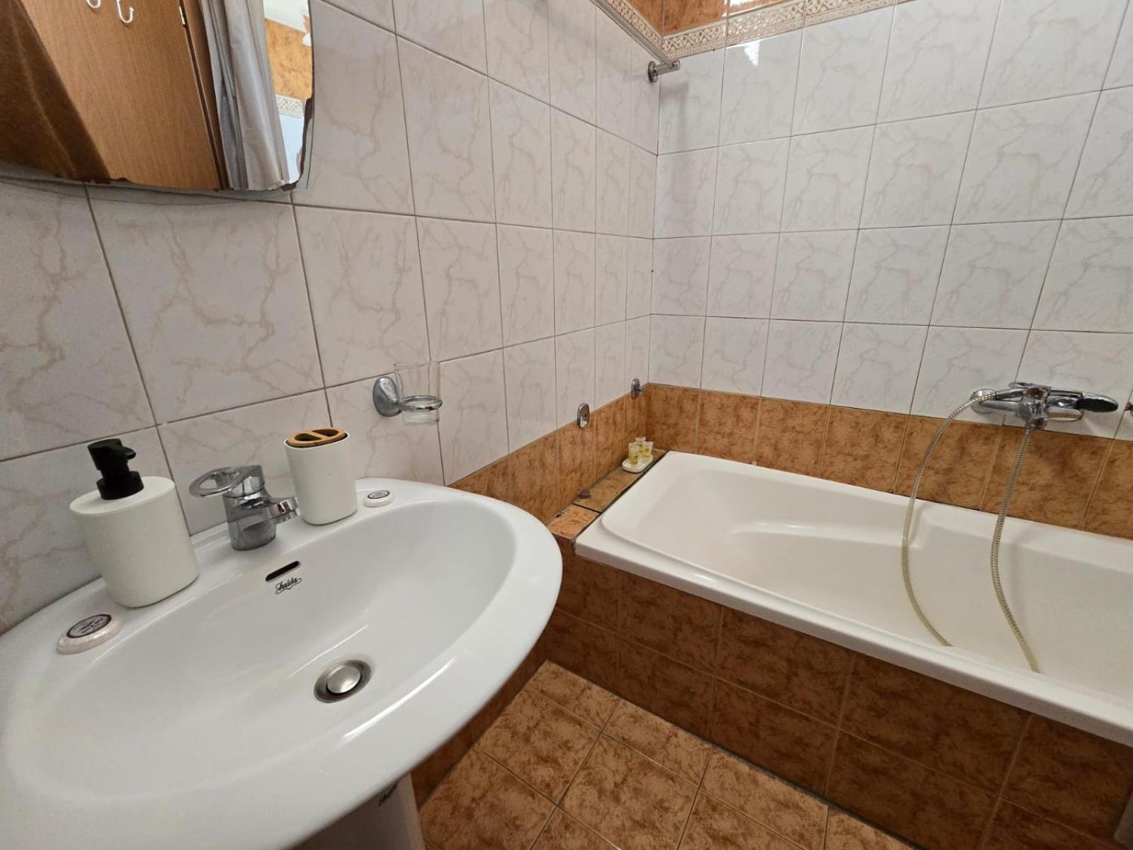 Maria Beach Apartement In Korinth! Buitenkant foto